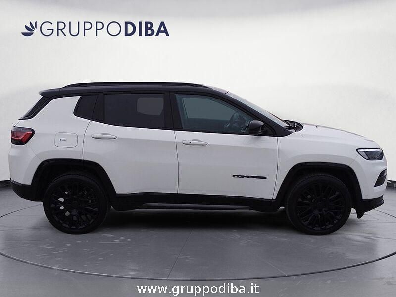 Usado Jeep Compass 131 CV (96 kW) 2024 Bicolore SUV