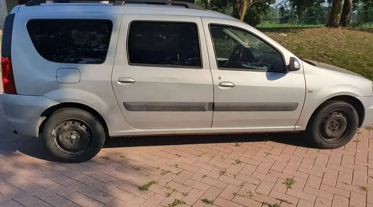 Usata Dacia Logan MCV 84 CV (61 kW) 2012 Argento Station wagon