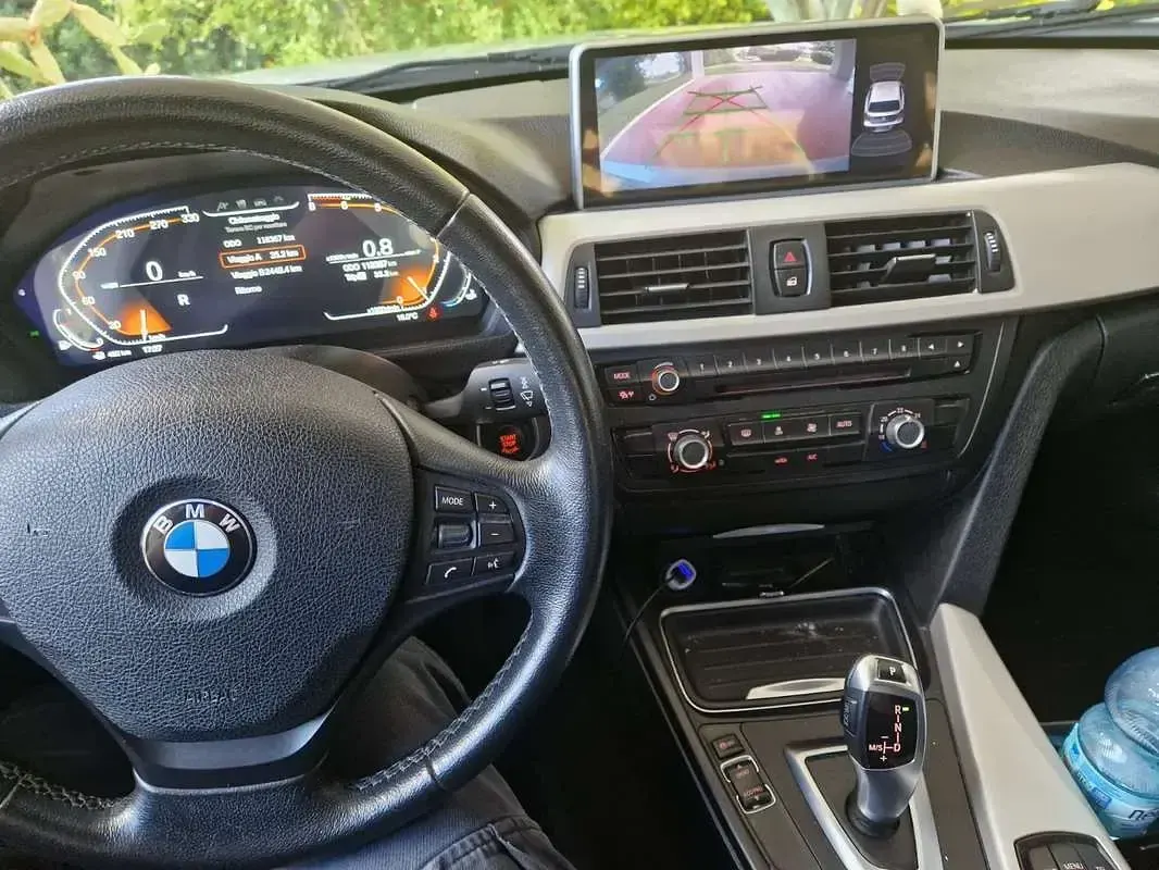 Usata BMW 318 Efficient Dynamics 143 CV (105 kW) 2015 Berlina