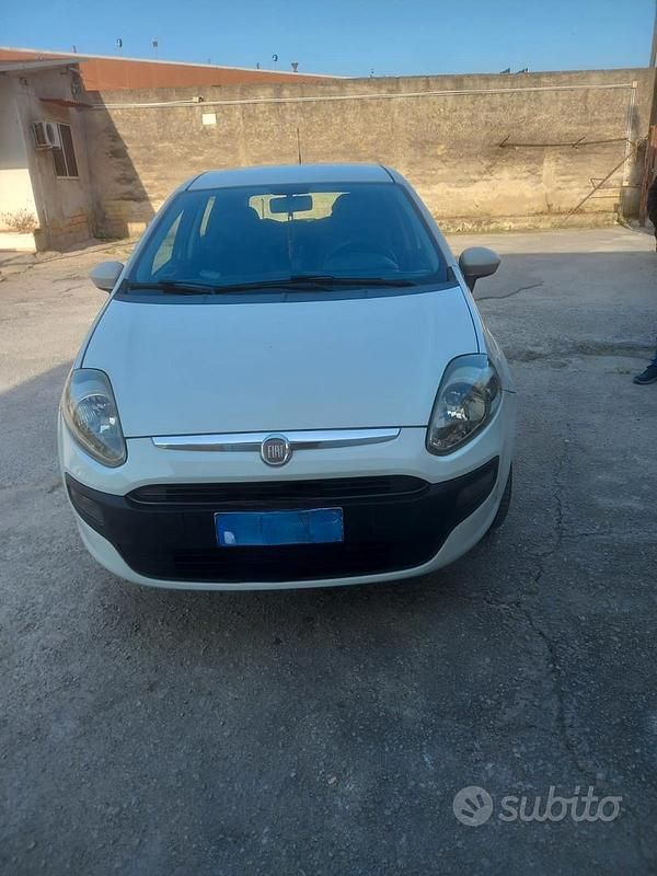 Usata Fiat Grande Punto 2010 Bianco Utilitaria