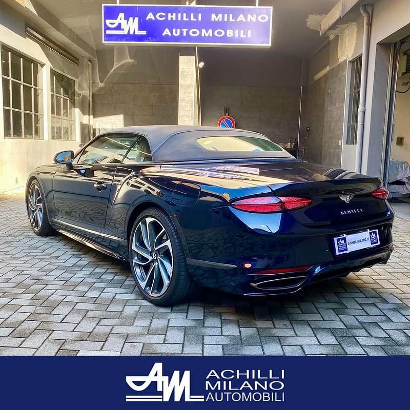 Usata Bentley Continental 600 CV (441 kW) 2025 Marrone Cabrio