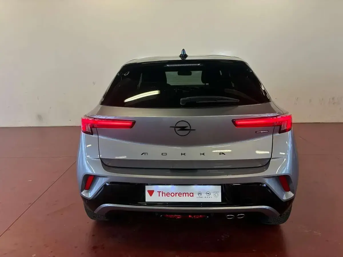 Nuova Opel Mokka 136 CV (100 kW) 2026 Kontrast grey SUV