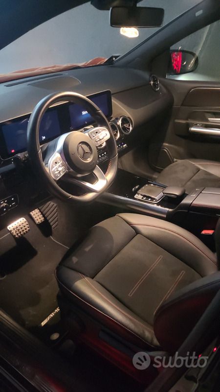 Usata Mercedes B200 AMG 150 CV (110 kW) 2020 Nero Monovolume