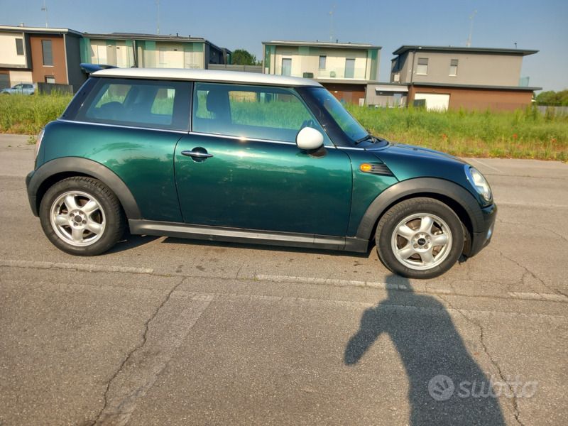 Usata Mini Cooper Coupé 120 CV (88 kW) 2008 Verde Coupé