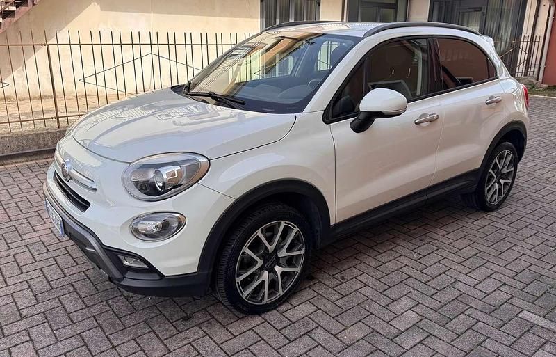 Usata Fiat 500 Cross Plus 140 CV (102 kW) 2016 Bianco Station wagon