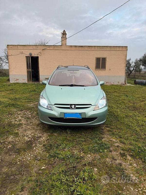 Usata Peugeot 307 110 CV (80 kW) 2004 Verde Station wagon