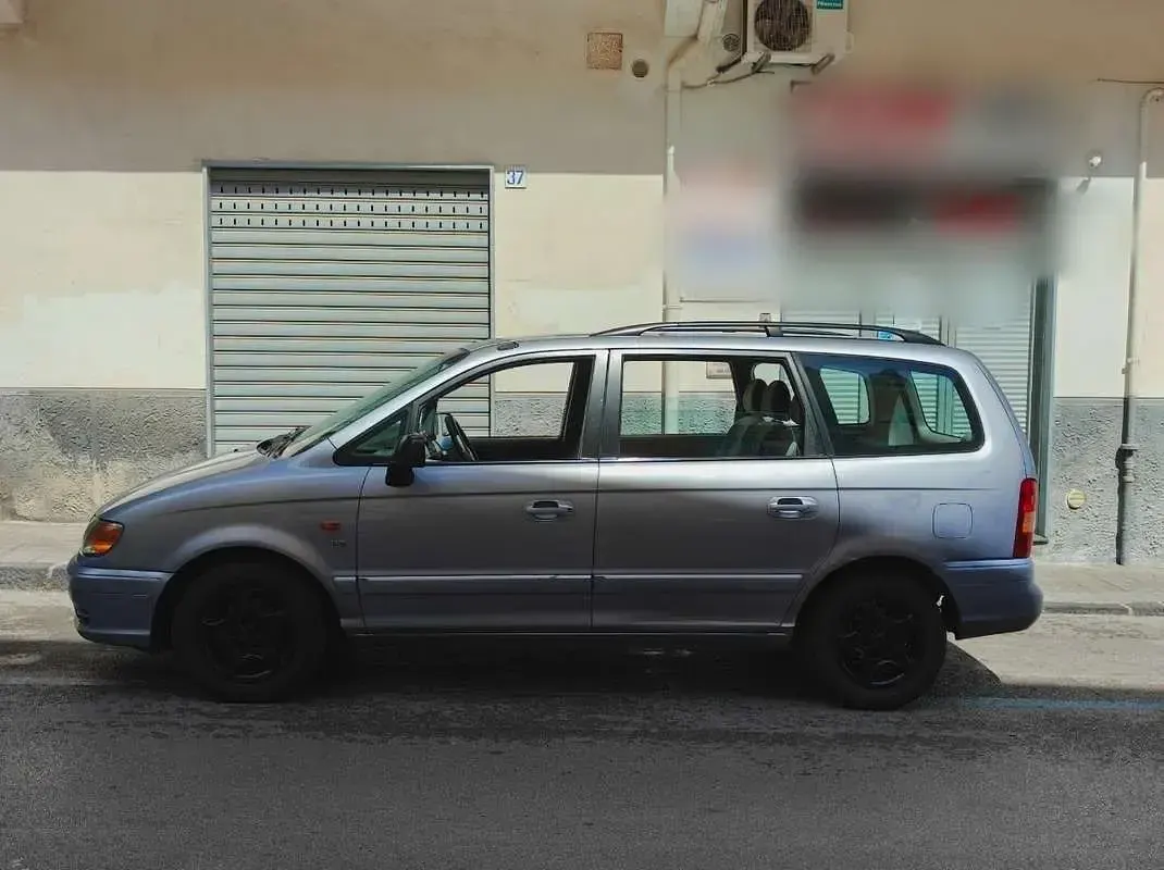 Usata Hyundai Trajet GLS 111 CV (81 kW) 2003 Monovolume