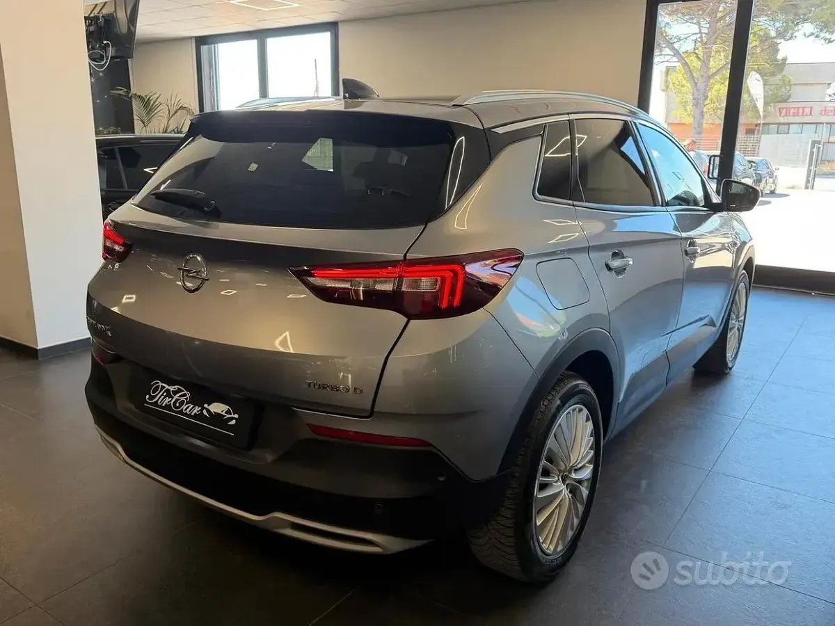 Usata Opel Grandland X Ultimate 120 CV (88 kW) 2018 Grigio SUV