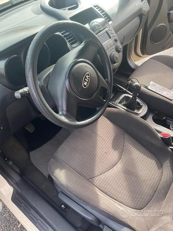 Usata Kia Soul 100 CV (73 kW) 2010 SUV
