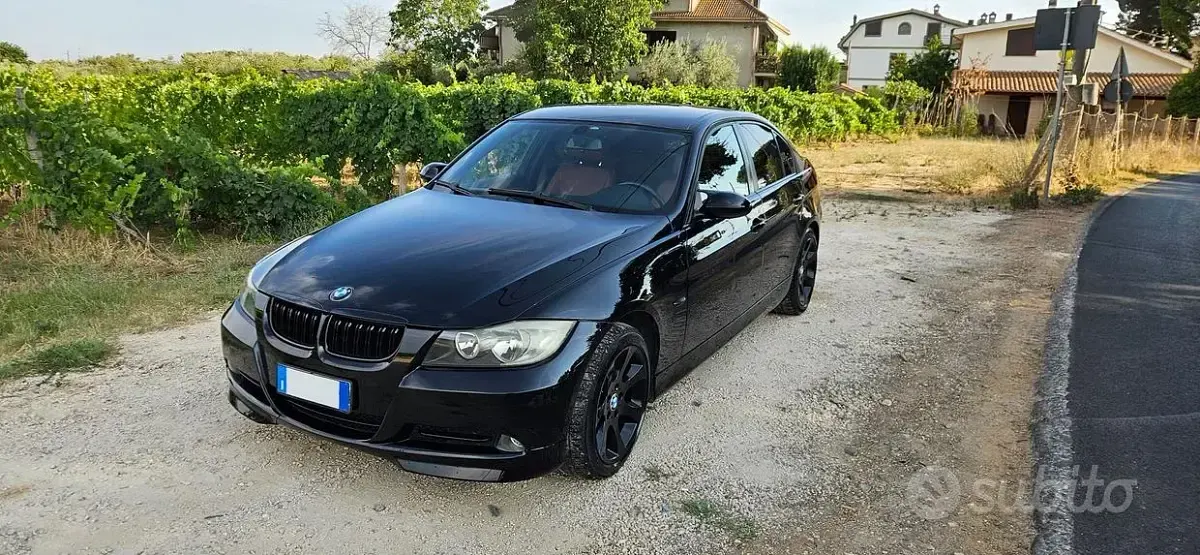 Usata BMW 320 Sport Line 163 CV (119 kW) 2005 Nero Berlina