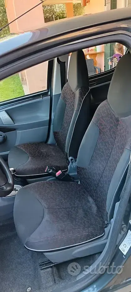 Usata Peugeot 107 68 CV (50 kW) 2007 Utilitaria