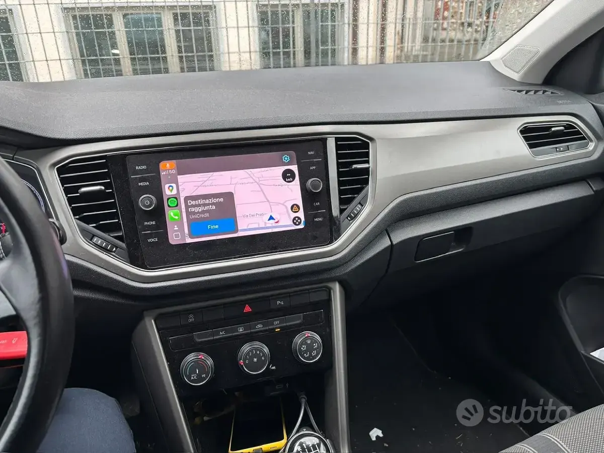 Begagnad VW T-Roc 116 HK (85 kW) 2021 SUV