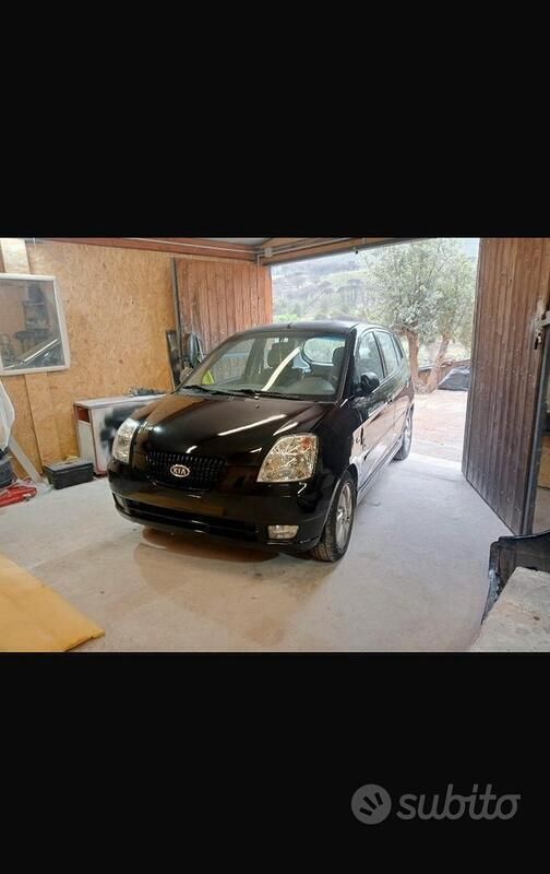 Usata Kia Picanto 61 CV (44 kW) 2006 Nero Utilitaria