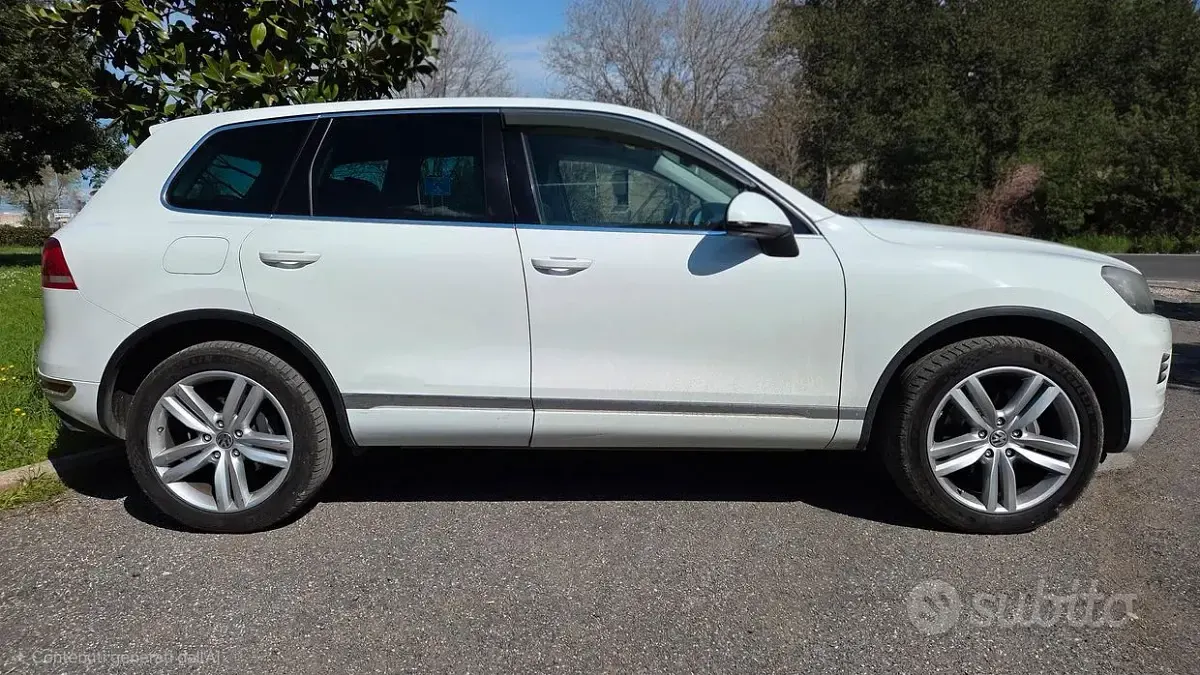 Usata VW Touareg 245 CV (180 kW) 2013 Bianco SUV