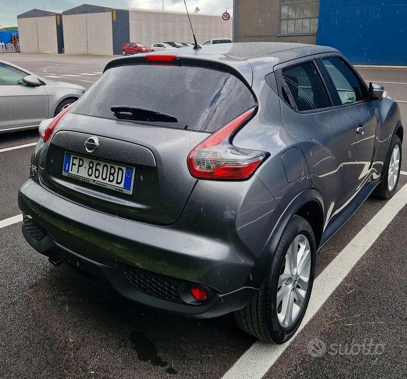 Usata Nissan Juke Acenta 110 CV (80 kW) 2018 Grigio SUV