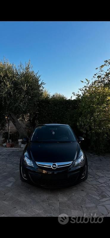 Usata Opel Corsa 69 CV (50 kW) 2007 Coupé