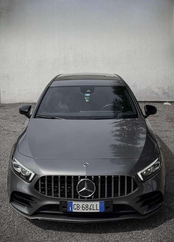 Usata 2020 Mercedes A200 AMG line Tre volumi | 30.000 € (Cara) - Immagine 1/4