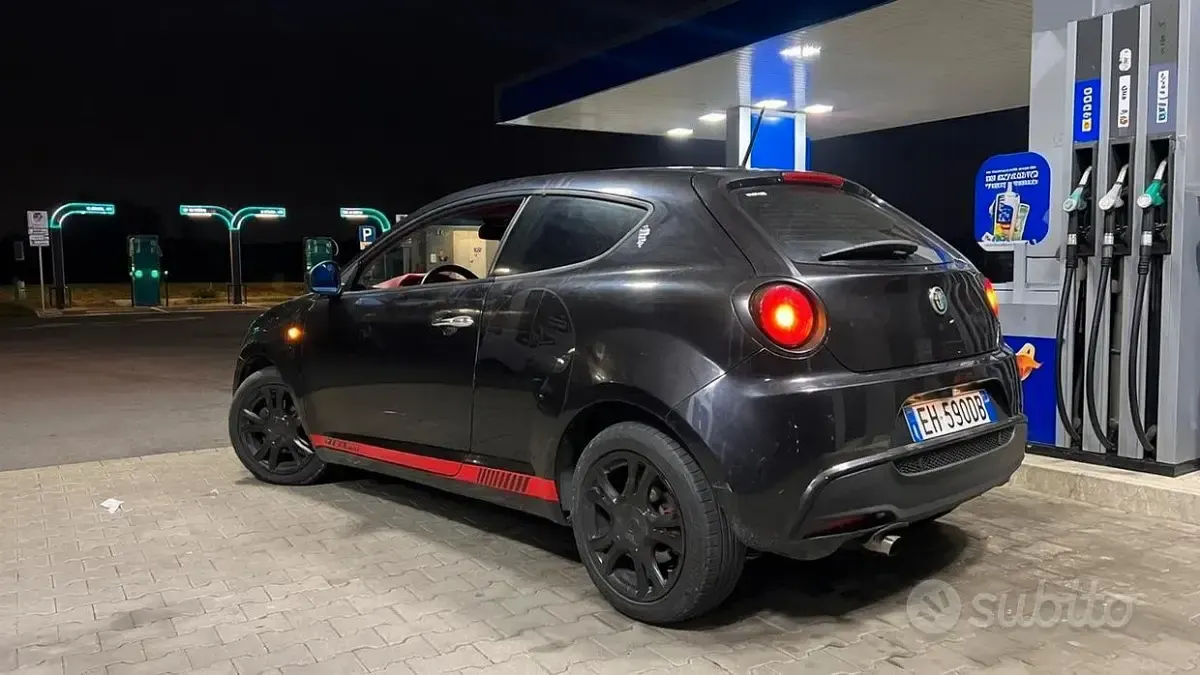 Usata Alfa Romeo MiTo 95 CV (69 kW) 2011 Nero Utilitaria