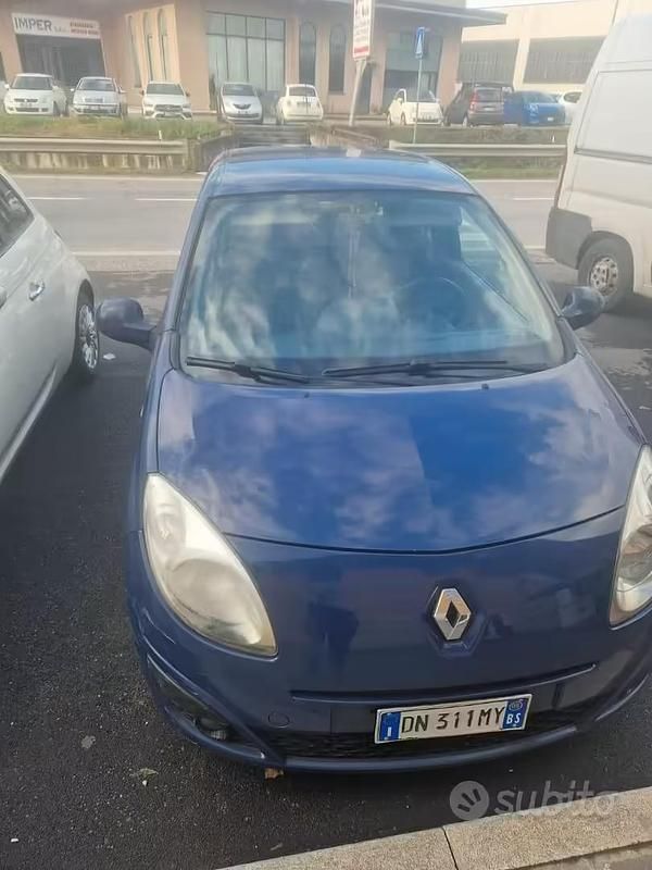 Usata Renault Twingo 58 CV (42 kW) 2008 Blu Utilitaria