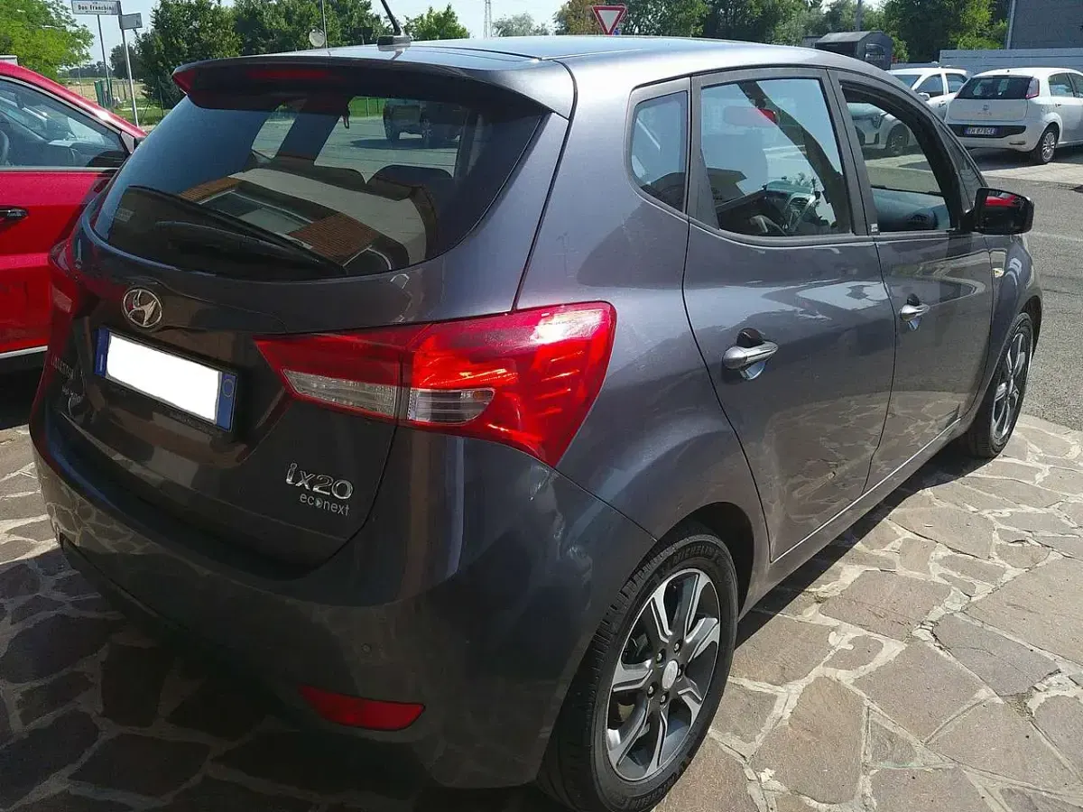 Usata Hyundai i20 118 CV (86 kW) 2019 Grigio Utilitaria