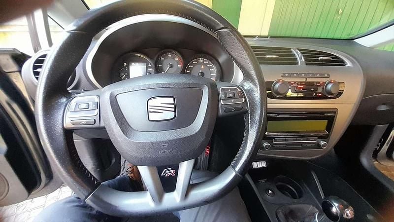 Usata Seat Leon FR 170 CV (125 kW) 2010 Utilitaria