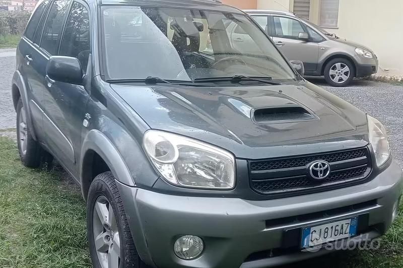 Usata Toyota RAV4 2005 SUV