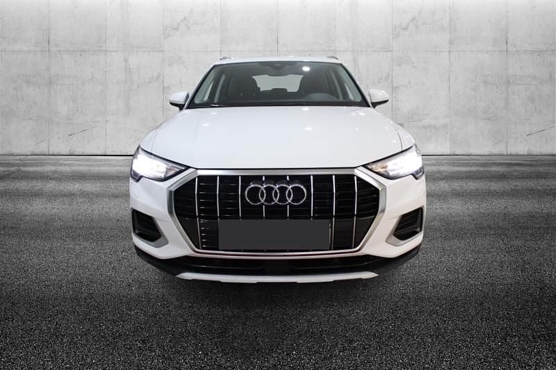 Usata Audi Q3 Advanced 150 CV (110 kW) 2023 Bianco metallizzato SUV