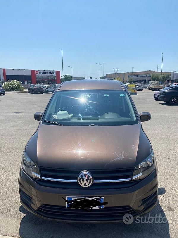 Marrone Usata 2017 VW Caddy Monovolume | 13.800 € (Buon prezzo) - Immagine 1/4