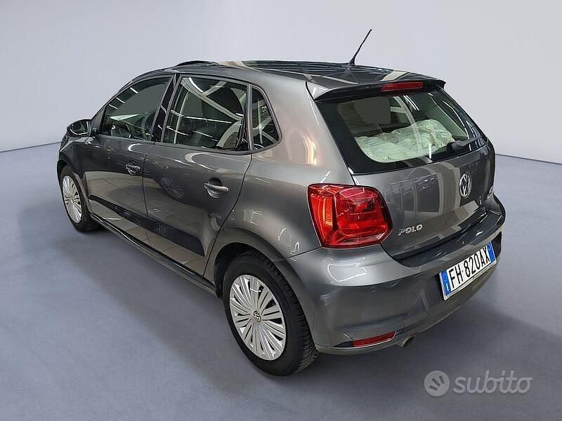 Usata VW Polo Comfortline 90 CV (66 kW) 2017 Grigio Berlina