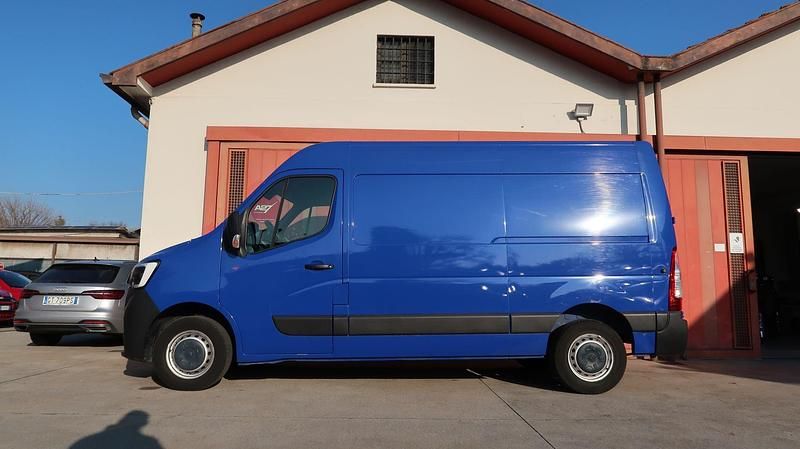 Usata Renault Master 135 CV (99 kW) 2021 Blu Furgone