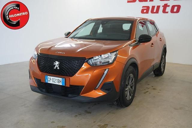 Usata Peugeot 2008 Active 130 CV (95 kW) 2023 Arancione SUV