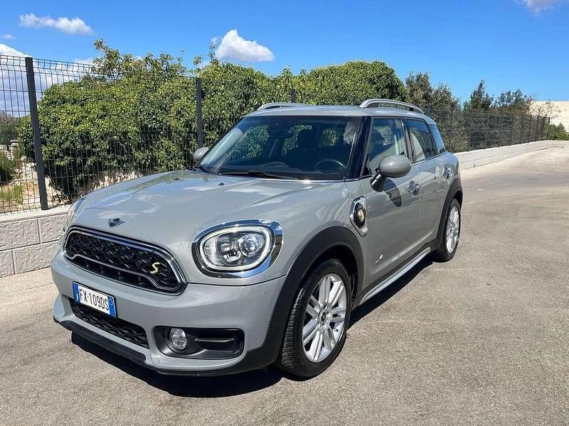 Grigio Usata 2019 Mini Cooper S Countryman Hype SUV | 17.900 € (Ottimo prezzo) - Immagine 1/4