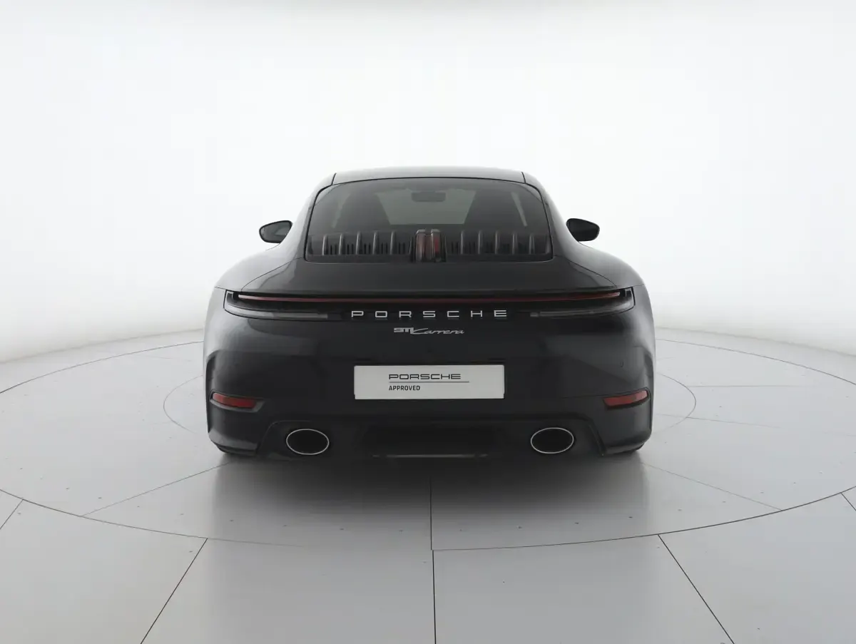 Usata Porsche 911 394 CV (289 kW) 2025 Nero jet metallizzato Coupé