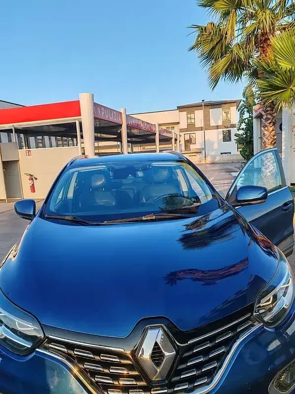 Usata Renault Kadjar 159 CV (116 kW) 2019 Bluazzurro SUV