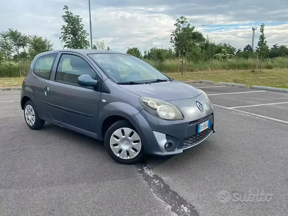 Usata Renault Twingo Dynamique 58 CV (42 kW) 2009 Grigio Utilitaria