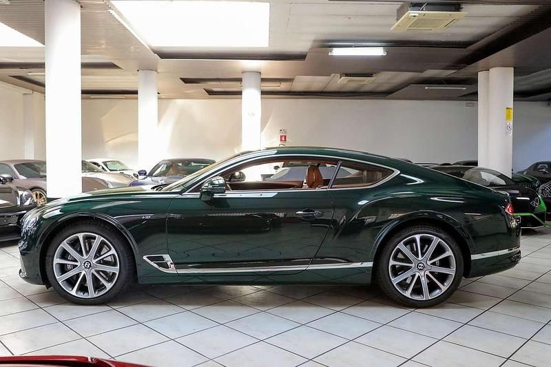 Usata Bentley Continental GT 549 CV (403 kW) 2021 Verde Coupé