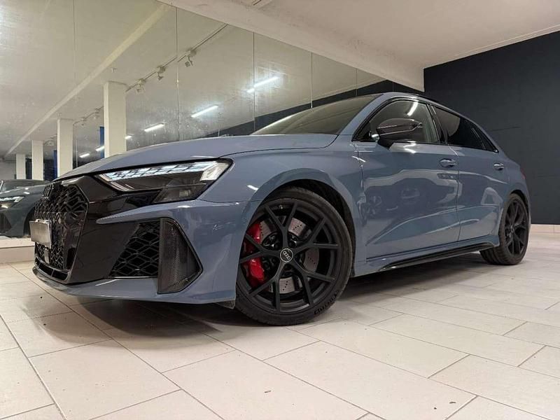 Grigio Usata 2025 Audi RS3 Tre volumi | 67.900 € (Molto cara) - Immagine 1/4