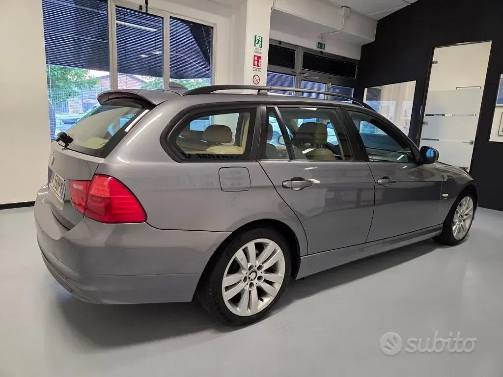 Usata BMW 320 177 CV (130 kW) 2009 Antracite Berlina