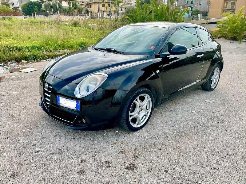 Usata Alfa Romeo MiTo Distinctive 95 CV (69 kW) 2010 Nero Utilitaria
