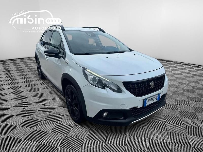 Usata Peugeot 2008 GT-line 120 CV (88 kW) 2018 Bianco SUV