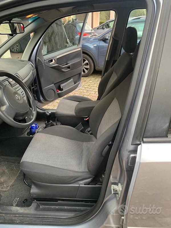 Usata Opel Meriva 101 CV (74 kW) 2004 Monovolume
