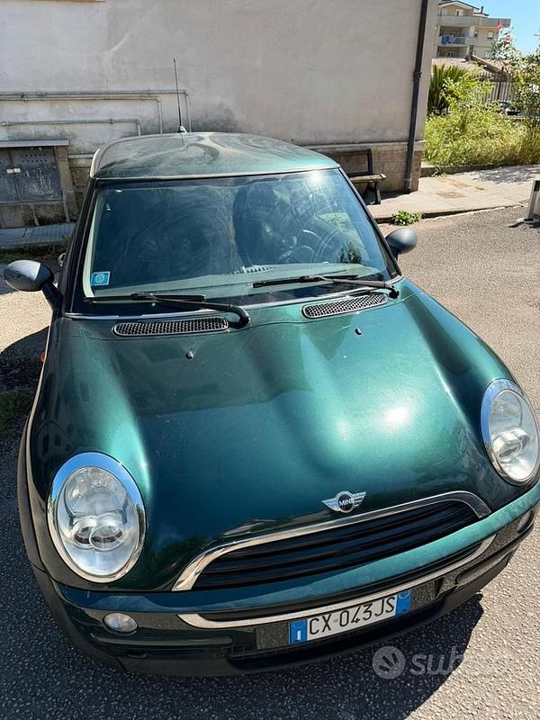 Usata Mini Cooper 88 CV (64 kW) 2005 Verde Utilitaria
