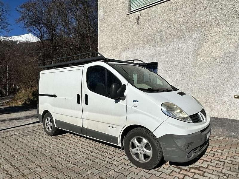 Usata Renault Trafic 145 CV (106 kW) 2009 Bianco Monovolume