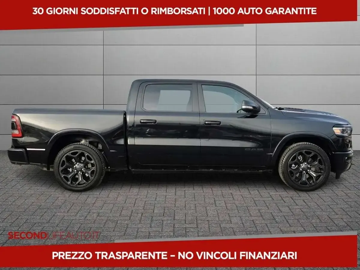 Usata RAM 1500 401 CV (294 kW) 2023 Nero Pick-up