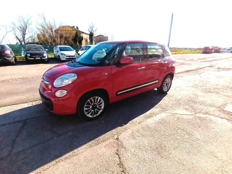 Usata Fiat 500L Lounge 105 CV (77 kW) 2014 Rosso Monovolume