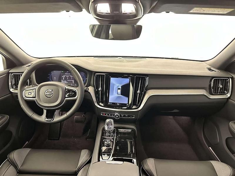 Nuova Volvo V60 Plus 349 CV (256 kW) 2025 Grigio Station wagon