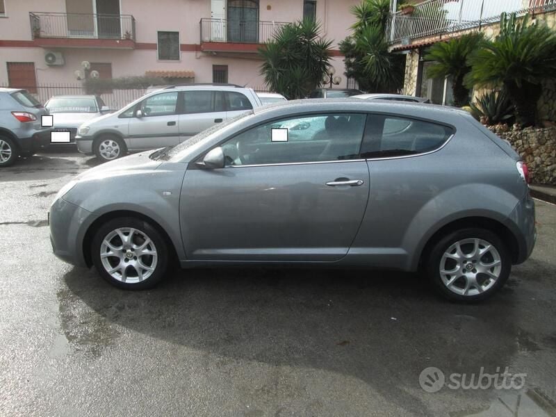 Usata Alfa Romeo MiTo Distinctive 120 CV (88 kW) 2009 Grigio Utilitaria