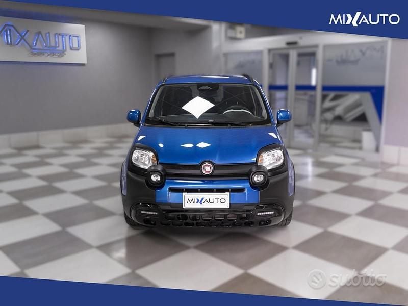 Usata Fiat Panda Cross Cross 70 CV (51 kW) 2025 Bluazzurro Utilitaria