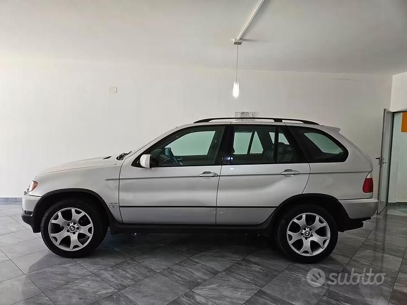 Begagnad BMW X5 Efficient Dynamics 286 HK (210 kW) 2001 Grå SUV
