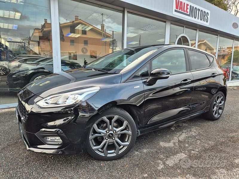 Nero Usata 2019 Ford Fiesta ST-Line Utilitaria | 11.500 € (Buon prezzo) - Immagine 1/4